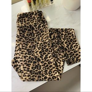 Leopard leggings
